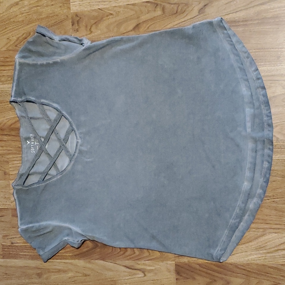 American Eagle Soft & Sexy T Shirt Size Small Olive Green Criss Cross V Neck